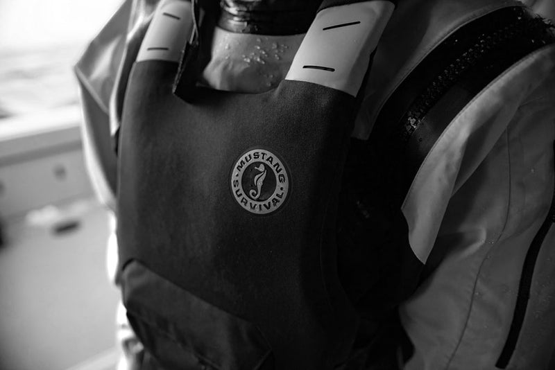 mustang survival PFD