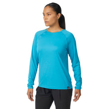 MT0950 Women's Adelphi UV L/S Bluefin