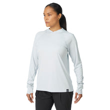 MT1050 Women's Adelphi UV Hooded L/S Pebble Grey